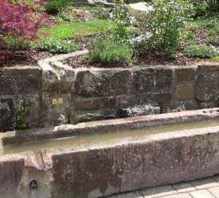 Dorfbrunnen Unteriflingen