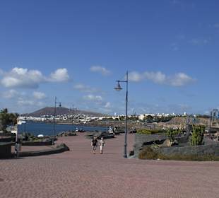 Promenade Yachthafen