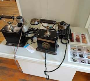 Historische Telefone im Heimatmuseum