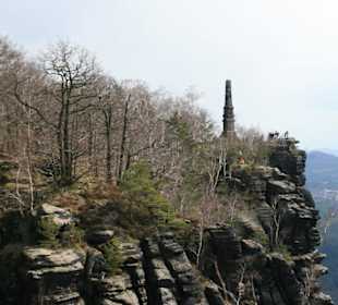 Blick zum Wettiner- Oblisk