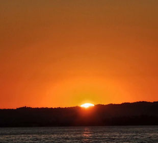 Sonnenuntergang am Hafen