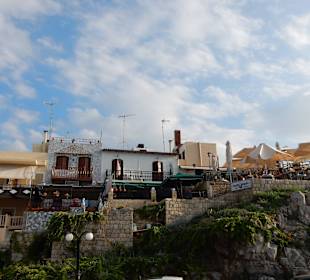 Kleine Restaurants unterhalb der Fortezza