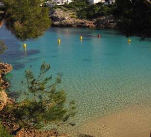 Cala Esmeralda - Hotel-Strand
