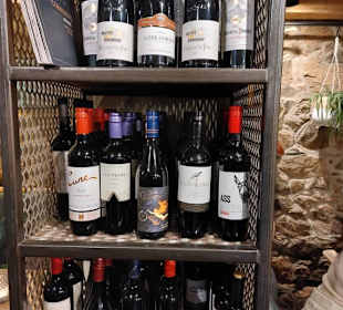 Große Auswahl an hochwertigen Weinen