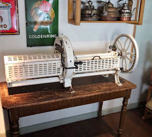 Blick in einen alten Kolonialwarenladen