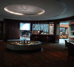 Emirates Business Class Lounge, A 380 Hub