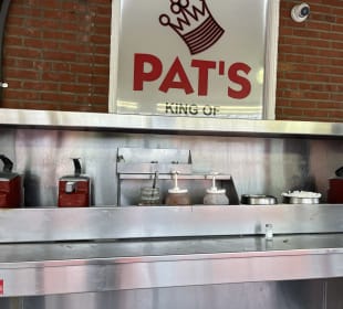 Pat's King of Steaks