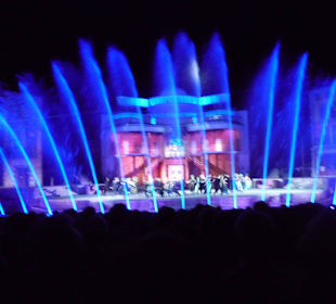 Imposantes Bühnenbild