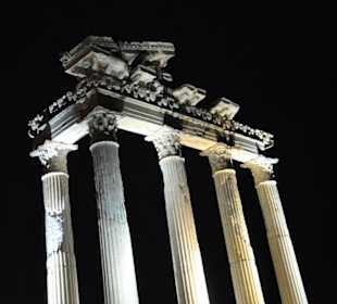 Apollo Tempel in Side bei Nacht