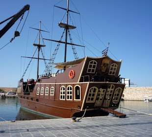 Ein Schiff
