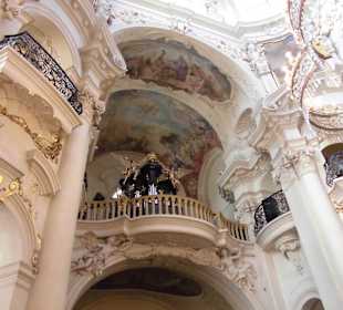 Auf dem Franz-Kafka-Platz