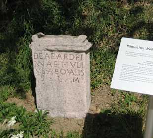 Römischer Weihestein