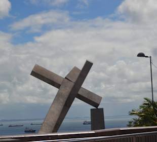 Das gebrochene Kreuz