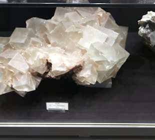 Mineralien- und Mathematikmuseum