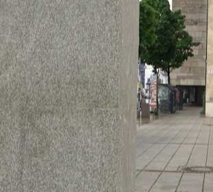 Skulptur Drei Männer im Boot