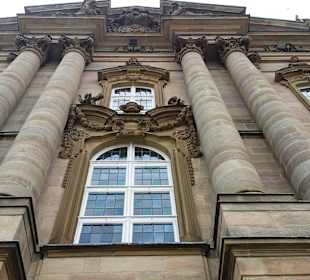 Nach Oben Haupthaus