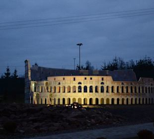 Aleja Miniatur "Wonderful World"