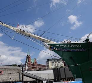 An den Landungsbrücken