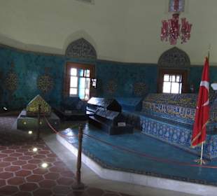 Der Katafalk von Yeşil Türbe