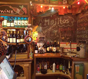 Yellow Dog Eats, Bar