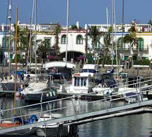 Straßen Puerto de Mogan