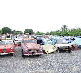 Auf dem Freigelände verrotten wahre Schätze