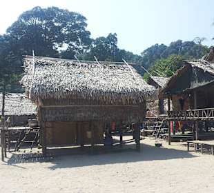 Moken Dorf auf Surin