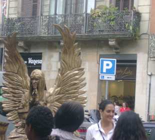 Живые статуи в Барселоне