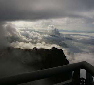 Skywalk in Wolken - eine fantastische Aussicht