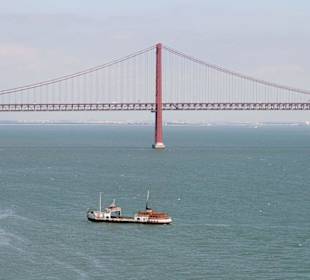 Ausblick zur Brücke