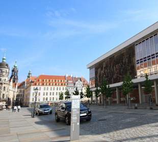 Blick zum Kulturpalast