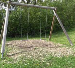 Waldspielplatz Grundwiese Beuren