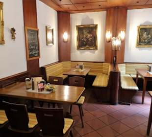 In den Gaststuben des Maulaffenbäck