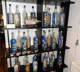 Buddelschiffe im Museums-Shop