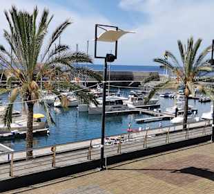 Yachthafen Calheta