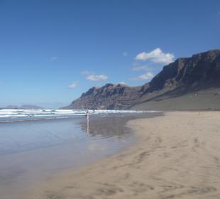 Famara Strand