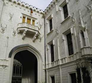 Замок Глубока над Влтавой