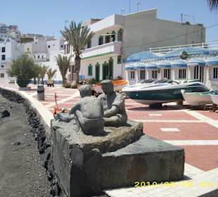 Promenade mit Ansicht Fischlokal