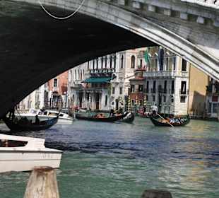 Rialtobrücke von unten