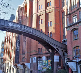 Außenansicht von "stilwerk" in Hamburg