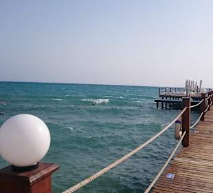 Strand Lara