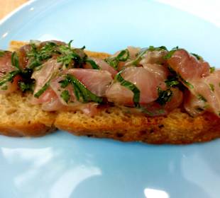 Focaccia mit Bernsteinmakrele