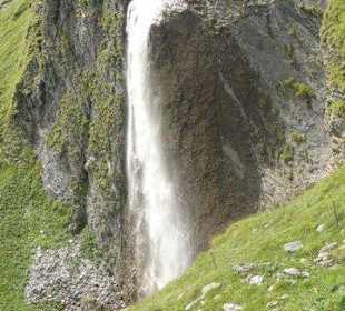 Wasserfall am Ende des Weitentals