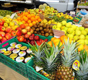 Rundgang über den Wochenmarkt von Limone