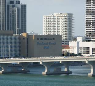 Hafenausfahrt in Miami