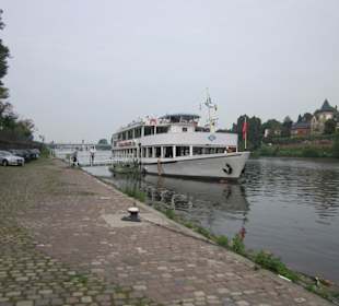 Schifffahrt auf dem Neckar