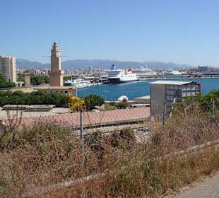 Auf der anderen Seite ist der Hafen