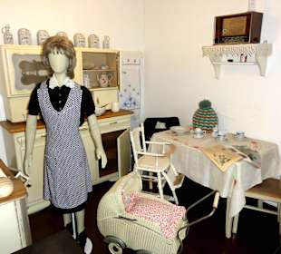 Rundgang durch die Ausstellung des Museums