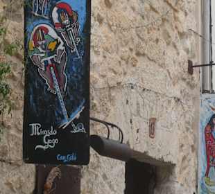 Bei einem Spaziergang durch die Altstadt von Sineu