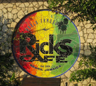 Ricks Cafe 
